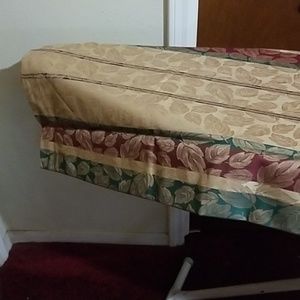 Tablecloth 60 X 116 & 12 Napkins